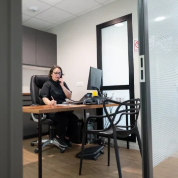Nos assistantes-conseil, vous accueillent à la clinique dentaire Pôle 89 Saint Aubin de Médoc limitrophe St Médard en Jalles